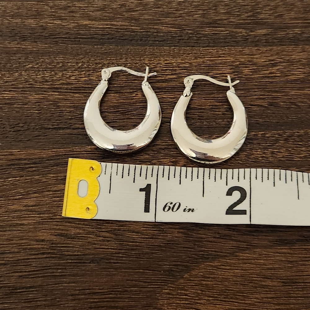Beckhillco Silver Hoop Earrings - Picture 5 of 6
